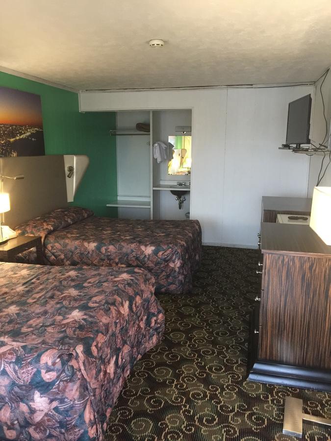 Fiesta Motel Pontiac Exteriér fotografie